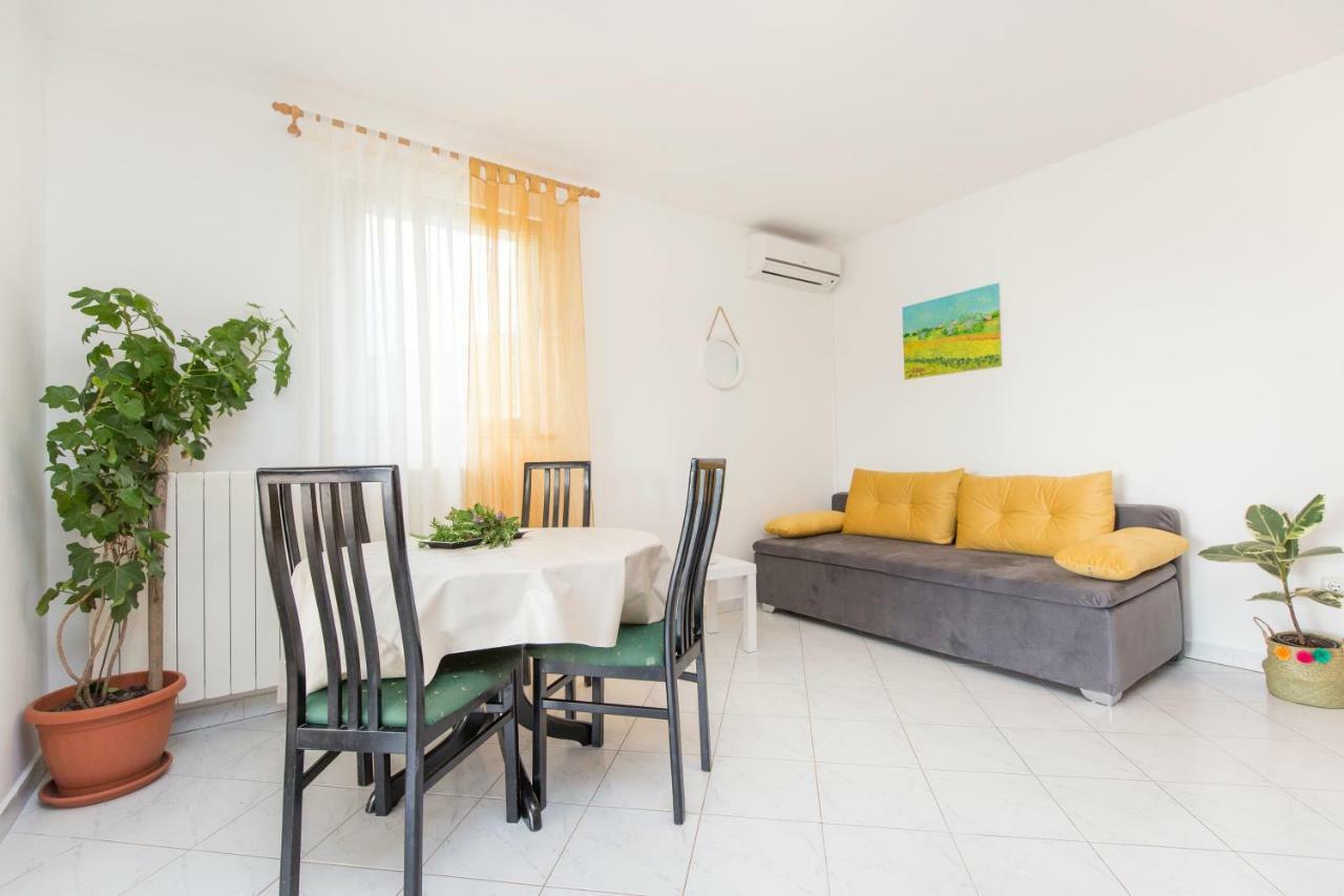 Apartments Cekada Labin  Luaran gambar