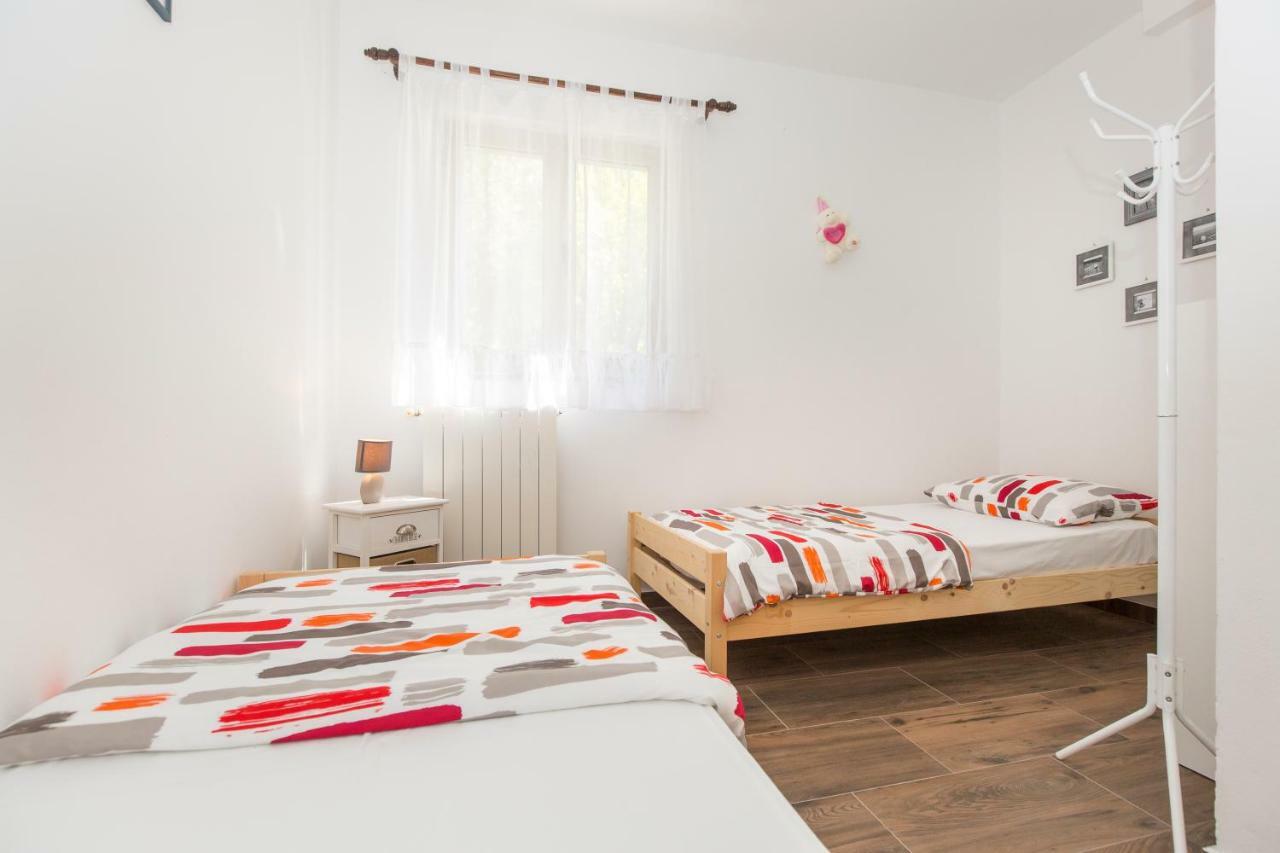 Apartments Cekada Labin  Luaran gambar